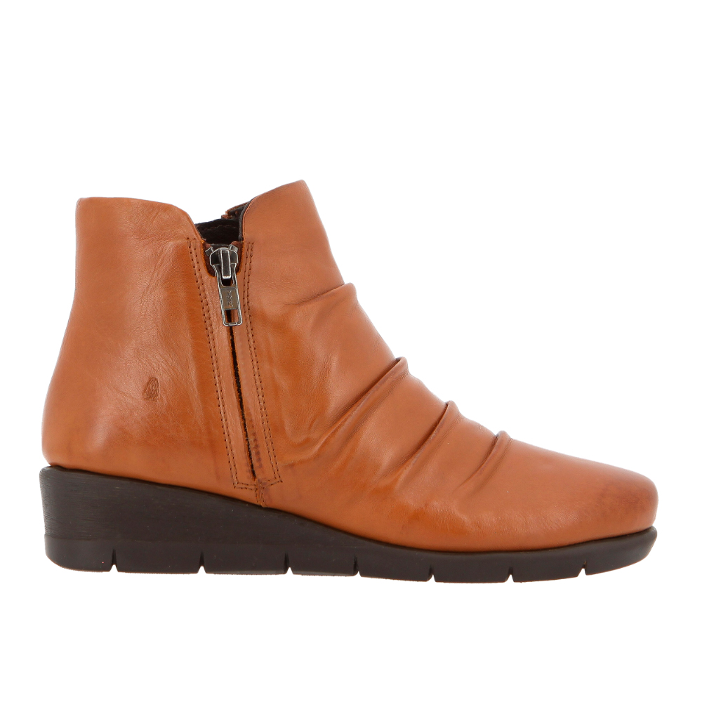 Hush Puppies Haylee 1807 Tan Ankle Boots | ChicShoetique
