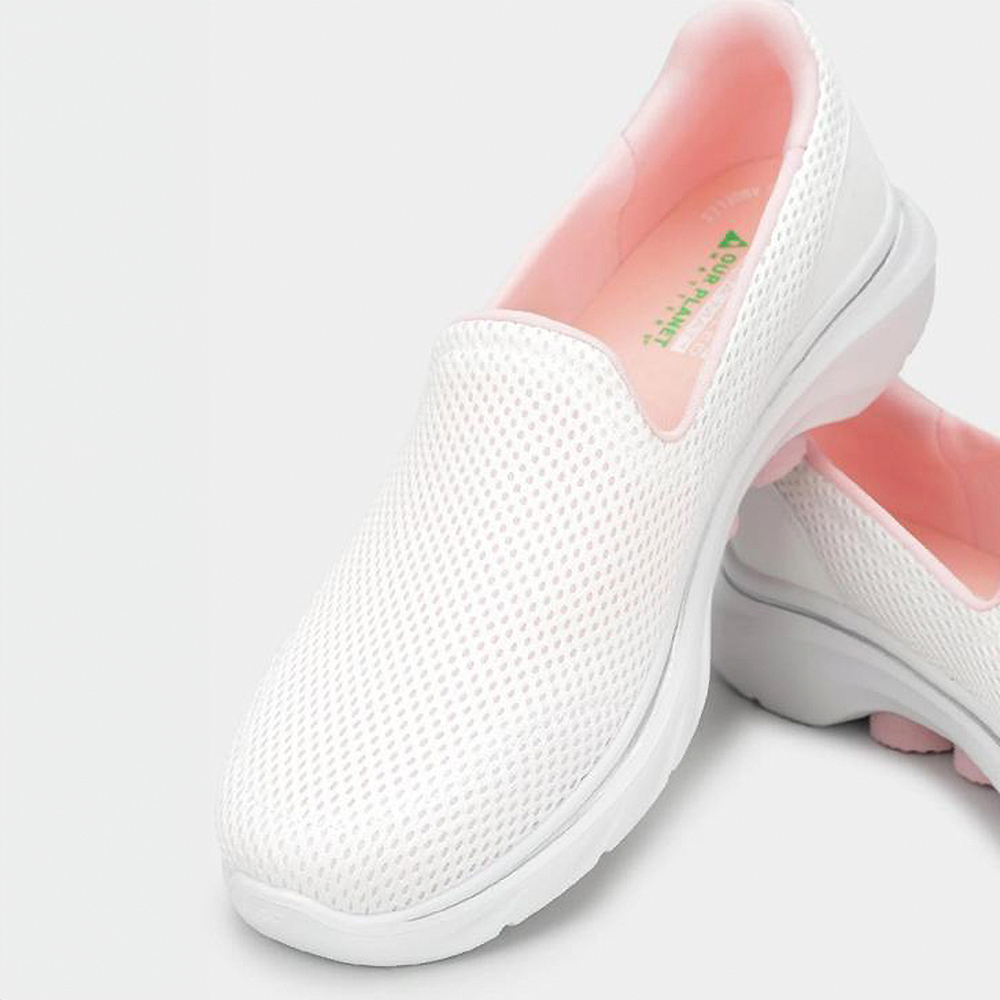 Skechers 125209 3562 White GO WALK 7 Slip In | ChicShoetique