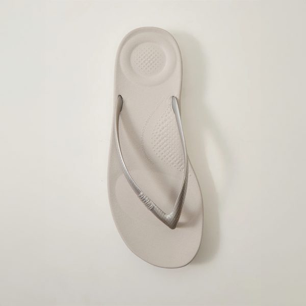 Fitflop I Qushion 481 Silver Ergonomic Sandal | ChicShoetique