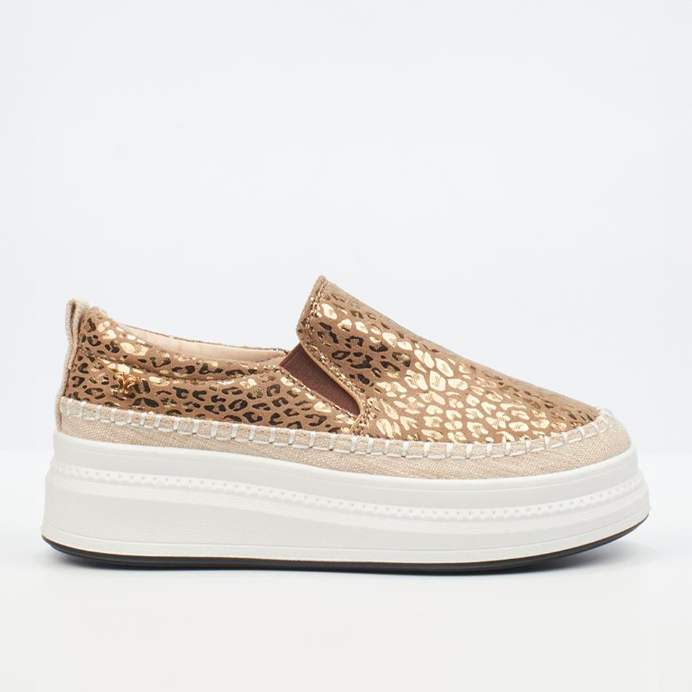 Butterfly Senhora 13 3811 Gold platform slip on | ChicShoetique